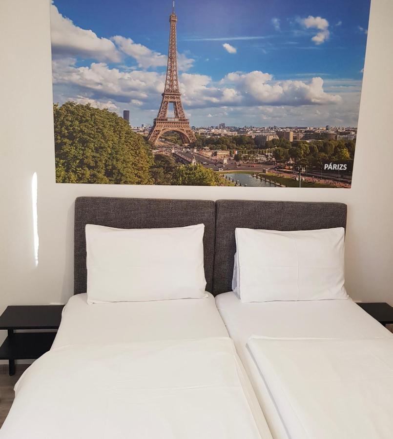 セゲド Matyas Panzio Bed & Breakfast エクステリア 写真